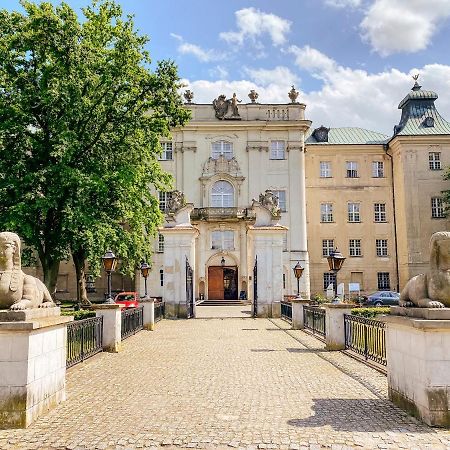 Hotel Zamek Krolewski W Rydzynie Rydzyna Kültér fotó