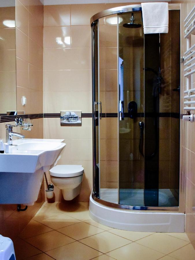 Hotel Zamek Krolewski W Rydzynie Rydzyna Kültér fotó