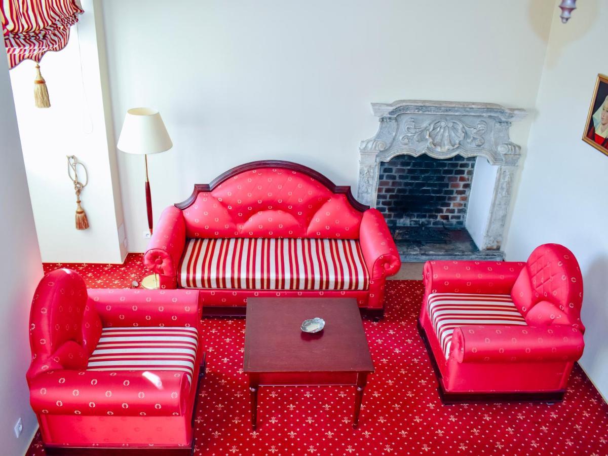 Hotel Zamek Krolewski W Rydzynie Rydzyna Kültér fotó