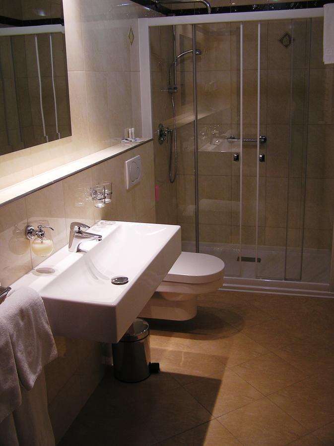 Hotel Zamek Krolewski W Rydzynie Rydzyna Kültér fotó